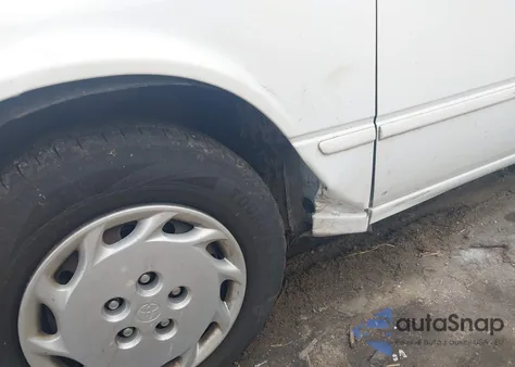 1998 Toyota Camry Le from USA, damaged, VIN JT2BG22K3W0254060